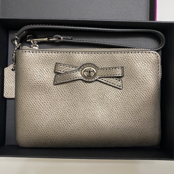 Coach Wristlet - Picture 1 of 2